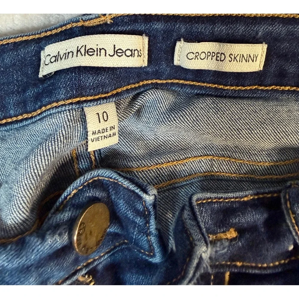 Calvin Klein Jeans Womens Size 10 Cropped Skinny Medium Wash Denim Blue Jeans